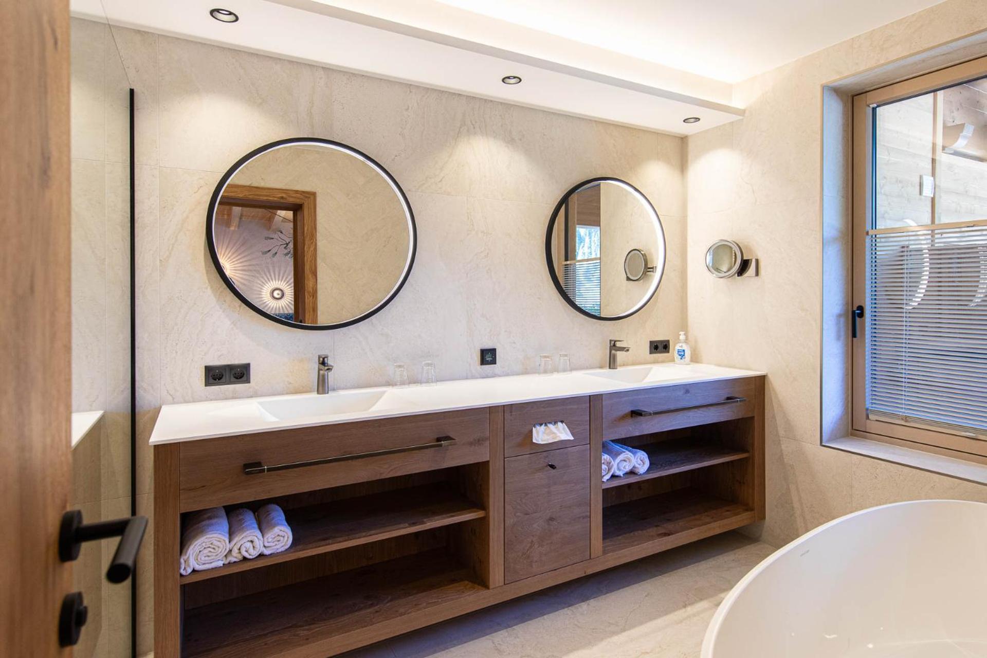 Hotel Pension Sonnleiten ทักซ์ ภายนอก รูปภาพ